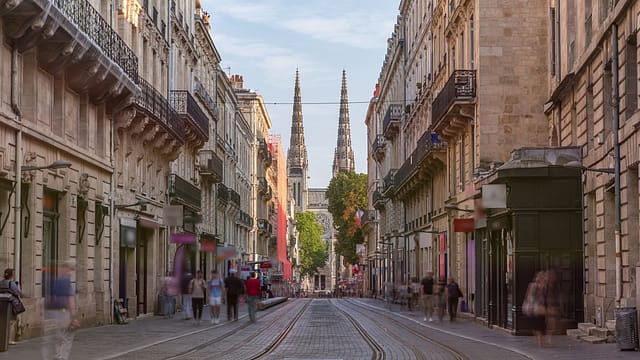 Timelapse Of Bordeaux Cathedral (cathedrale Saint Andre) From Vital Carles